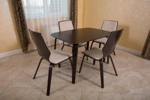 Стол обеденный Бертран