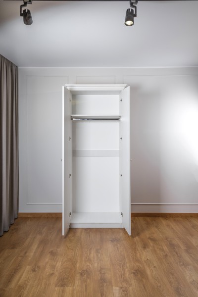 Шкаф 2-х створчатый для платья Амели АММ-2